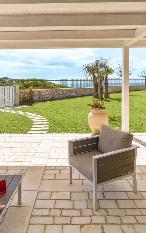 Villa Azulea: Balkon / Terrasse / Patio, Garten