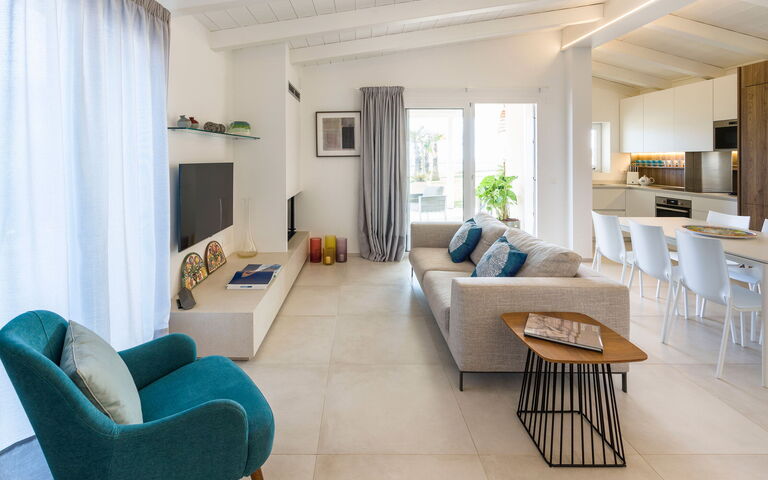 Villa Azulea: Küche, Wohnzimmer