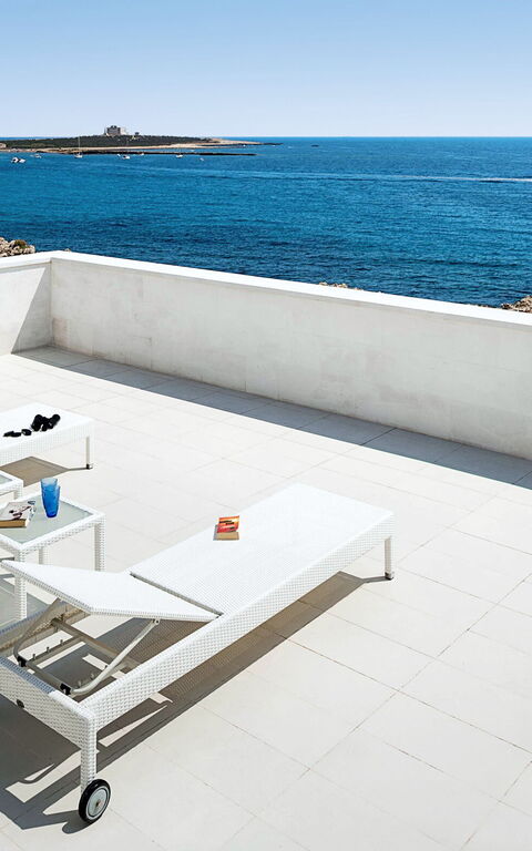 Villa Capo Passero: Ansichten, Außen, Balkon / Terrasse / Patio, Draussen