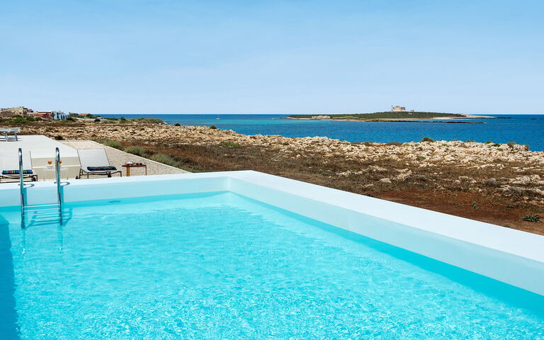 Villa Capo Passero: Ansichten, Außen, Draussen, Schwimmbad