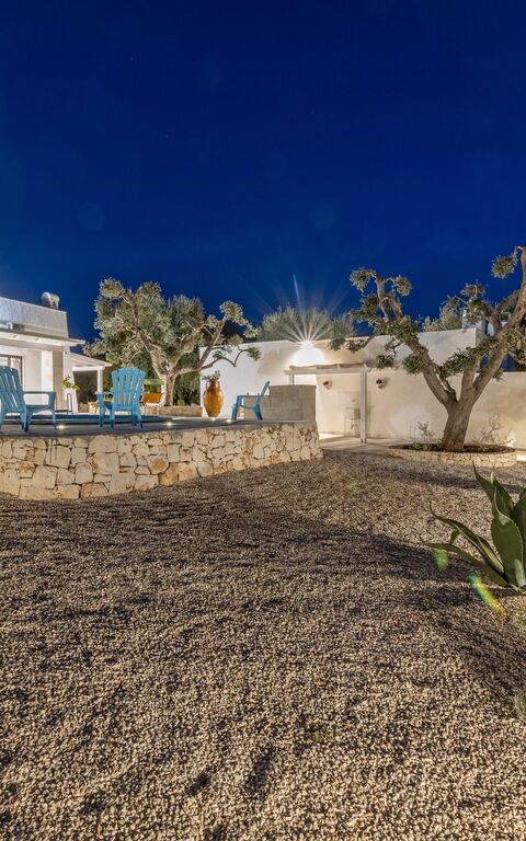 Villa Narkive: Ansichten, Außen