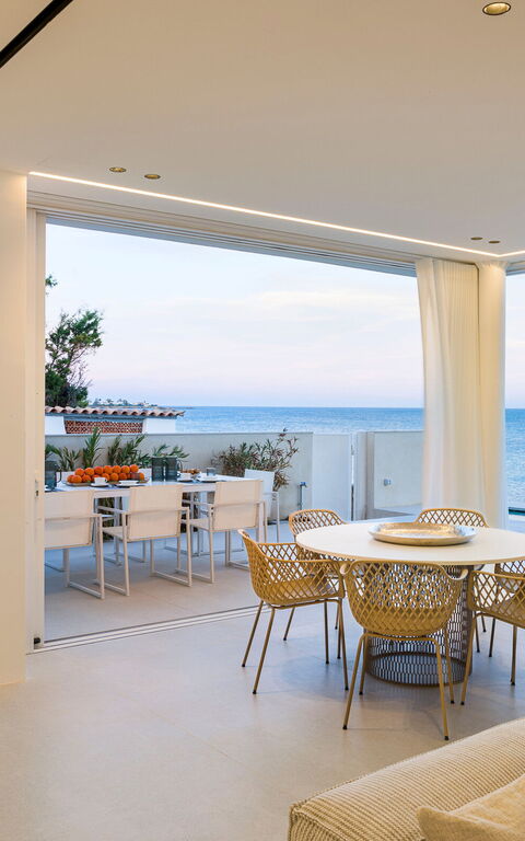 Bedda Matri: Wohnzimmer