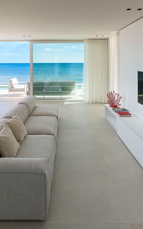 Bedda Matri: Wohnzimmer