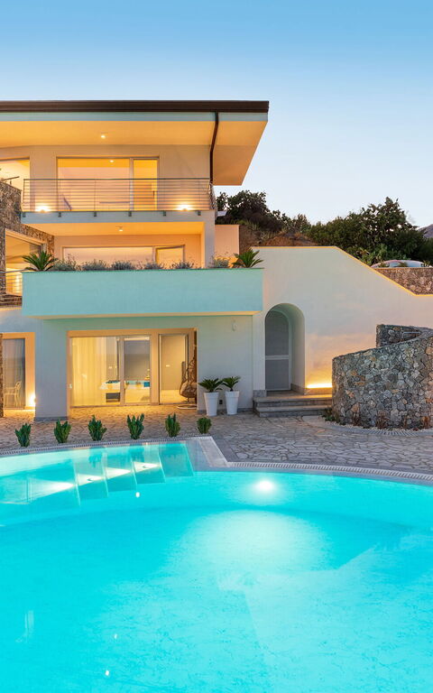 Baya Bella: Außen, Draussen, Schwimmbad