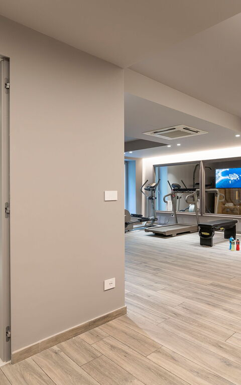 Baya Bella: Aktivitäten, Anderer Raum, Wohlergehen