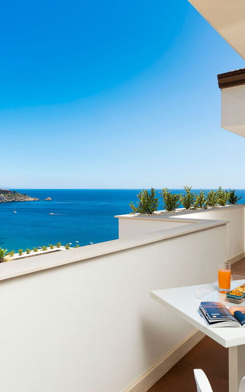 Baya Bella: Ansichten, Außen, Balkon / Terrasse / Patio, Draussen