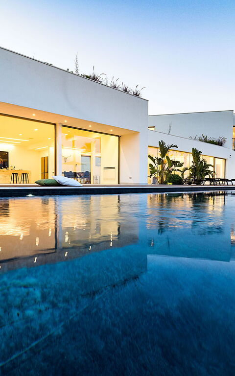 Villa Alexandra: Ansichten, Außen, Draussen, Schwimmbad