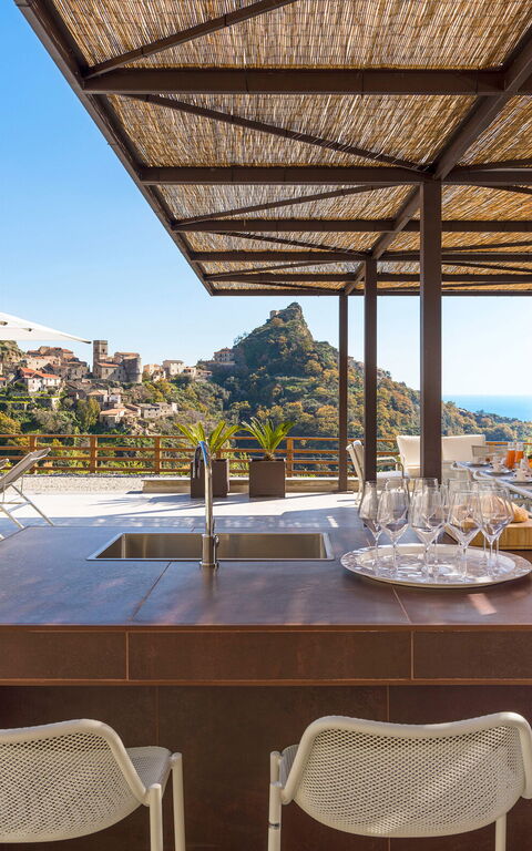 Zagara Bianca: Außen, Draussen