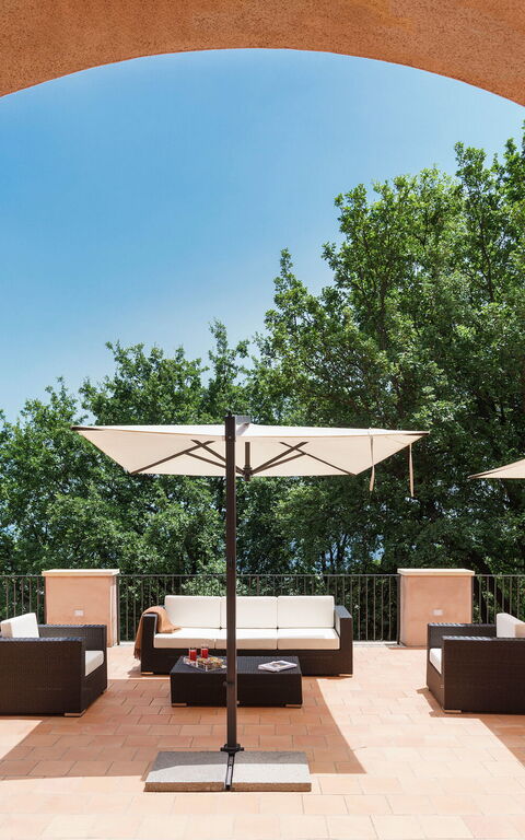 Tenuta Della Contea: Außen, Balkon / Terrasse / Patio, Draussen