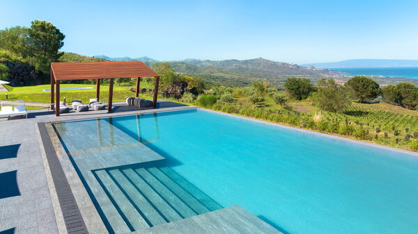 Tenuta della Contea: Ansichten, Außen, Draussen, Garten, Schwimmbad