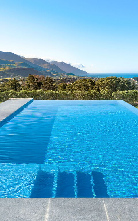 Villa Dolce: Ansichten, Außen, Draussen, Garten, Schwimmbad