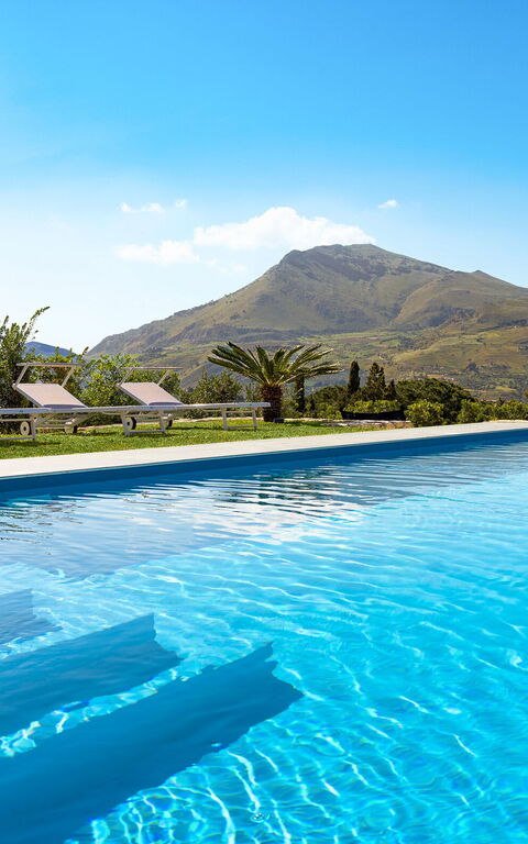 Villa Dolce: Ansichten, Außen, Draussen, Garten, Schwimmbad