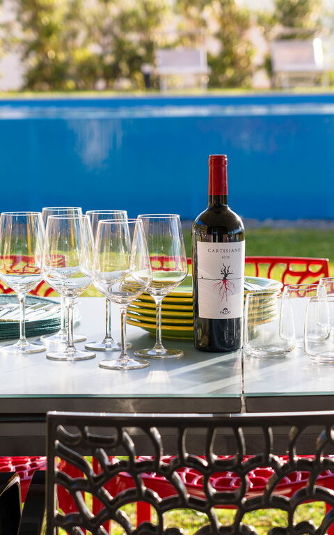 Villa Dolce: Außen, Draussen, Essen, Garten, Schwimmbad