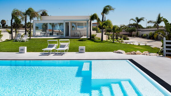 Diantha: Außen, Draussen, Garten, Schwimmbad