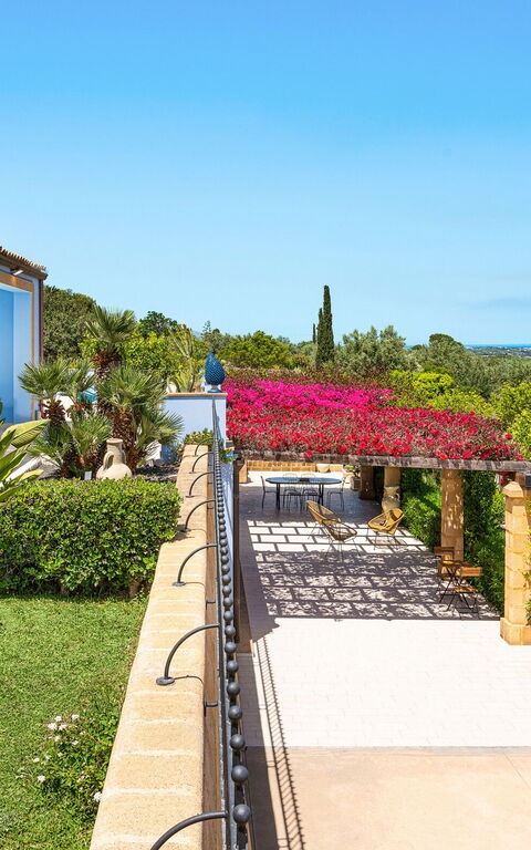 Pigna Blue: Außen, Draussen