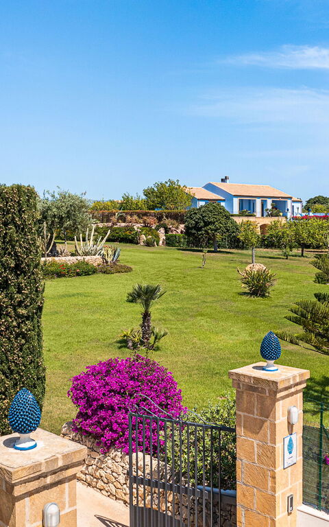 Pigna Blue: Außen, Draussen