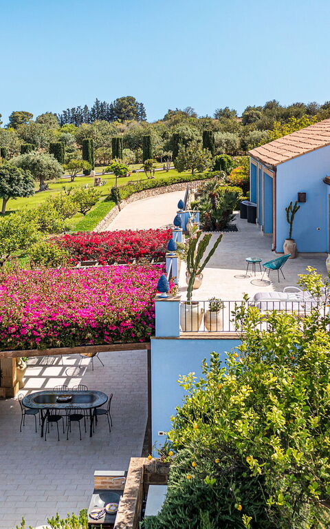 Pigna Blue: Ansichten, Außen, Draussen