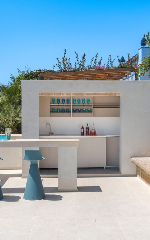 Pigna Blue: Außen, Draussen