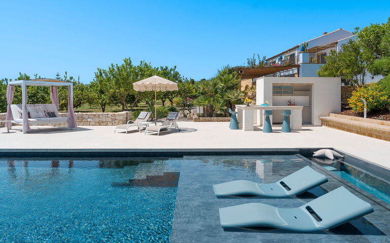 Pigna Blue: Außen, Draussen, Schwimmbad