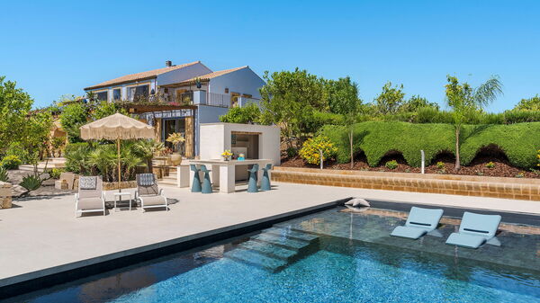 Pigna Blue: Außen, Draussen, Schwimmbad