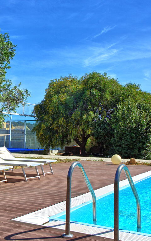 Villa Maraus: Außen, Draussen