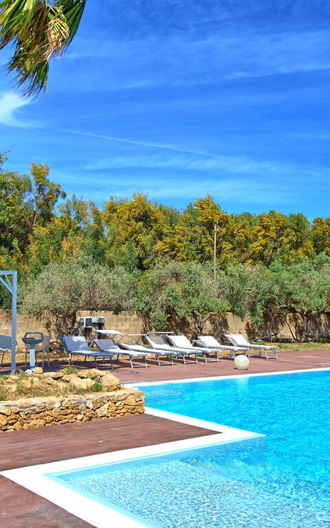 Villa Maraus: Außen, Draussen