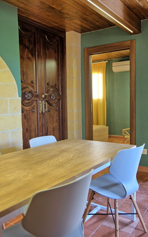 Villa Maraus: Esszimmer, Wohnzimmer