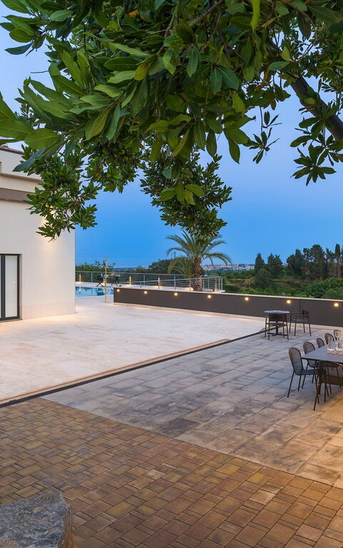 Villa Gianos: Außen, Draussen