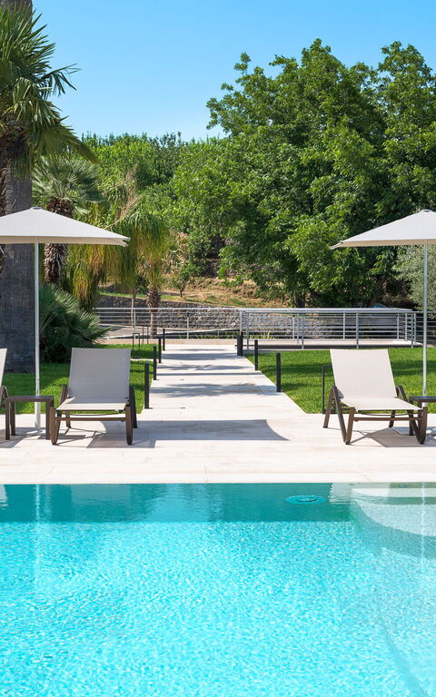 Villa Gianos: Außen, Draussen, Schwimmbad