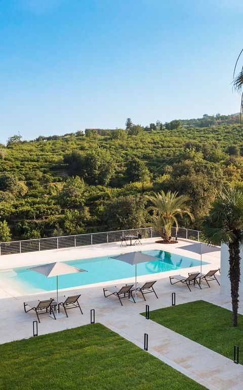 Villa Gianos: Ansichten, Außen, Draussen, Garten, Schwimmbad