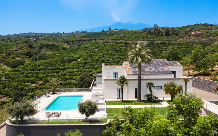 Villa Gianos: Außen, Draussen, Garten, Schwimmbad