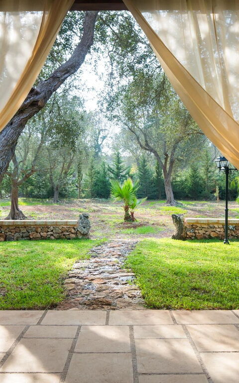 Villa Astrea: Balkon / Terrasse / Patio, Garten