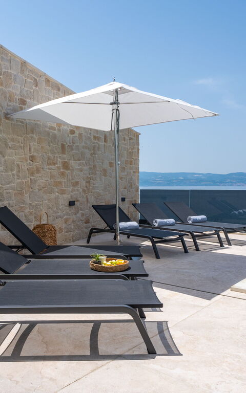 Villa Sea Breeze: Schwimmbad