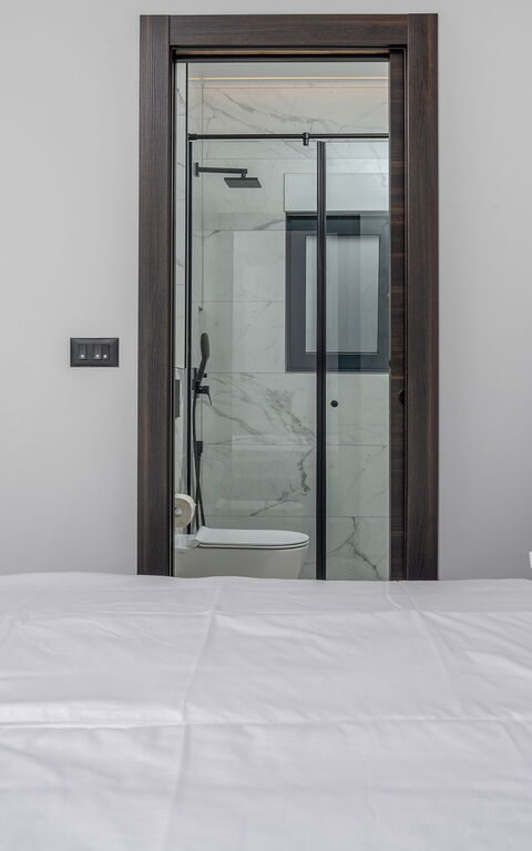 Villa Loma: Bad, Schlafzimmer