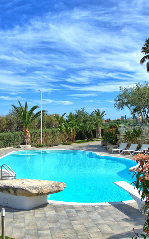 Villa Demetra: Außen, Draussen, Schwimmbad