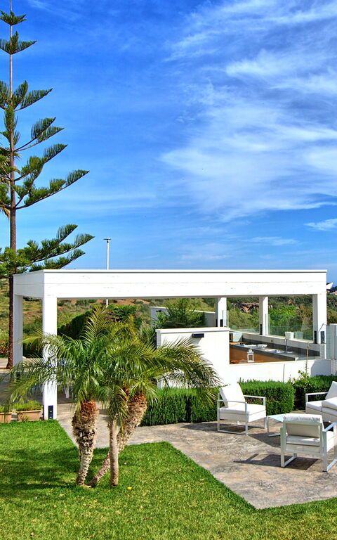 Villa Demetra: Außen, Balkon / Terrasse / Patio, Draussen, Garten