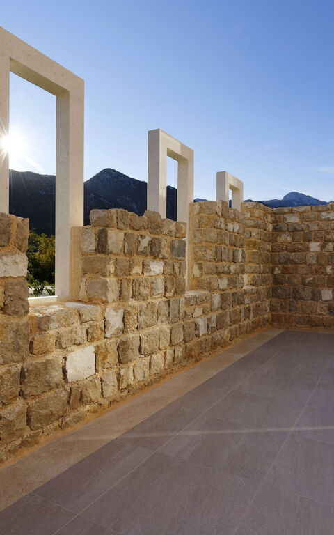 Villa Jure: Außen, Balkon / Terrasse / Patio