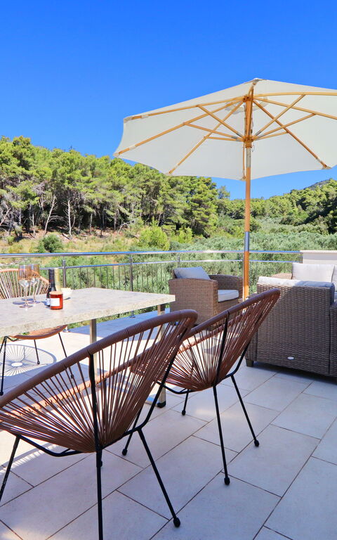 Villa Emerald: Ansichten, Balkon / Terrasse / Patio, Draussen