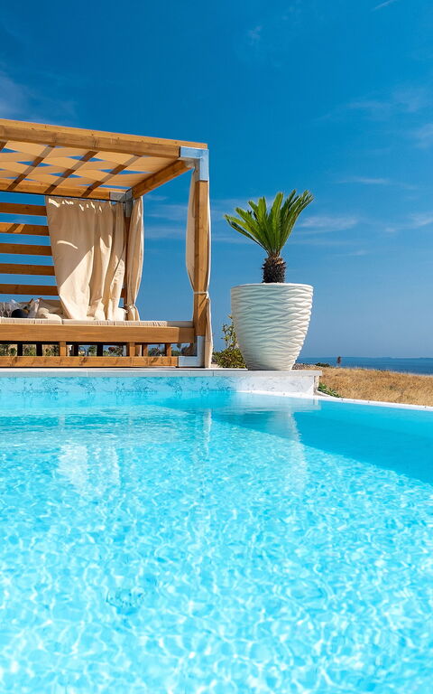 Villa Steropa: Balkon / Terrasse / Patio, Draussen, Schwimmbad