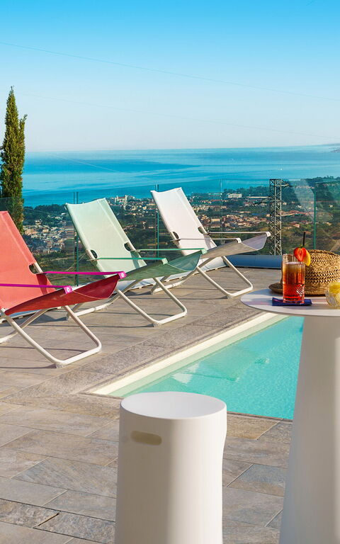 Grand Tour Villa: Ansichten, Außen, Draussen, Schwimmbad