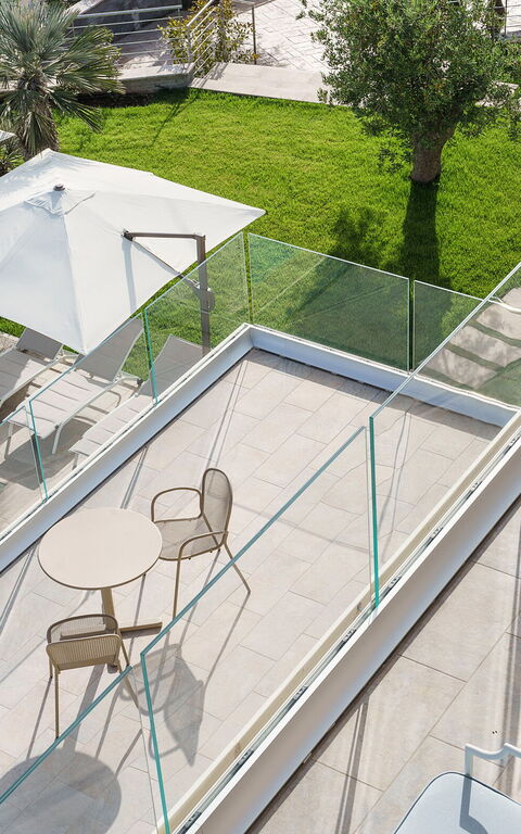 Grand Tour Villa: Außen, Balkon / Terrasse / Patio, Draussen, Schwimmbad