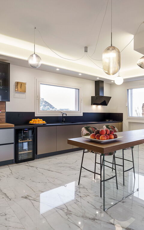 Grand Tour Villa: Küche, Wohnzimmer