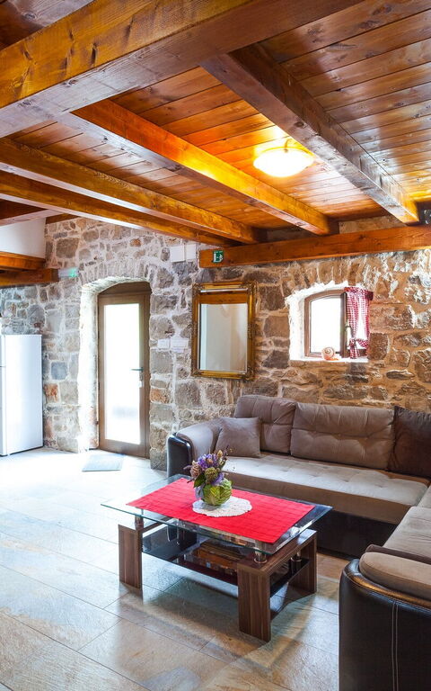 Villa Azurit: Esszimmer, Küche, Wohnzimmer