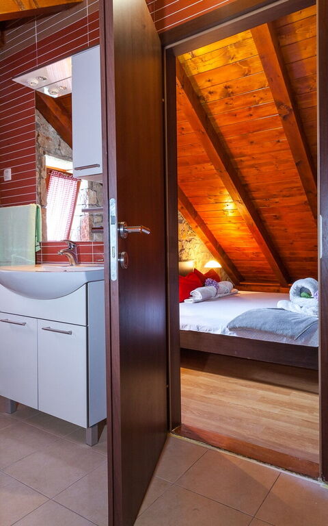 Villa Azurit: Bad, Schlafzimmer