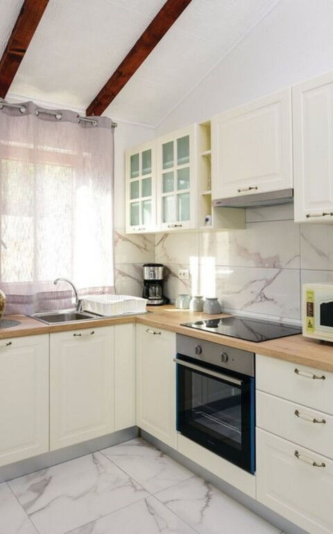 Villa Azurit: Küche