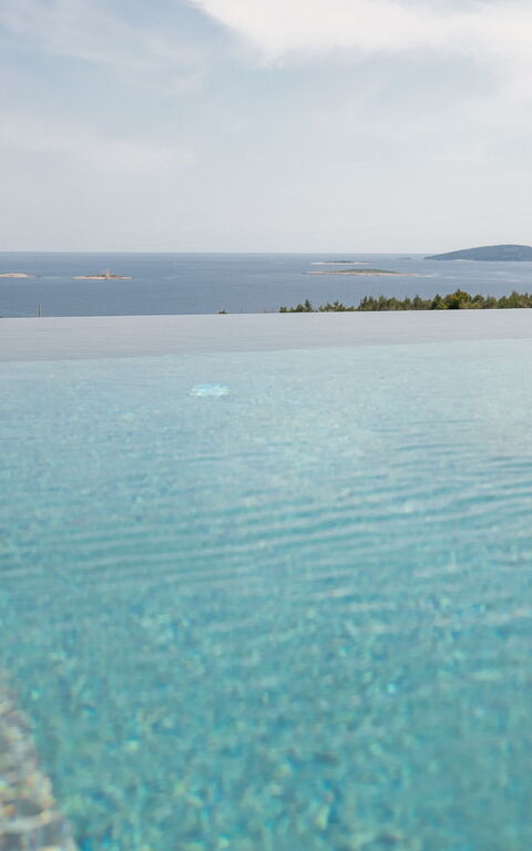 Villa Spectrum: Schwimmbad