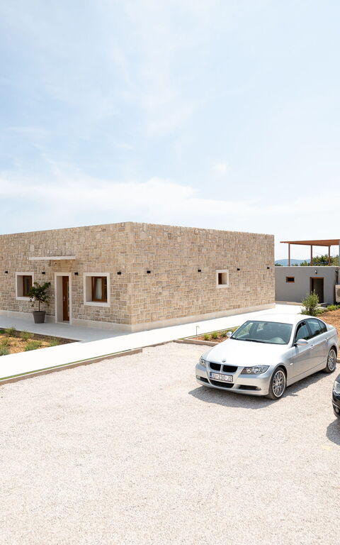 Villa Spectrum: Außen, Haupteingang