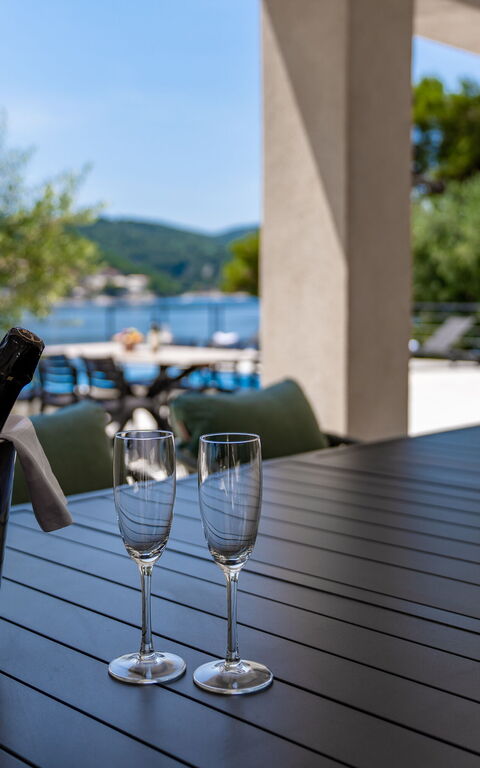 Villa Cosmic: Balkon / Terrasse / Patio, Draussen