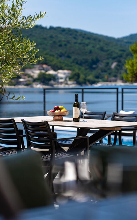 Villa Cosmic: Ansichten, Balkon / Terrasse / Patio, Draussen