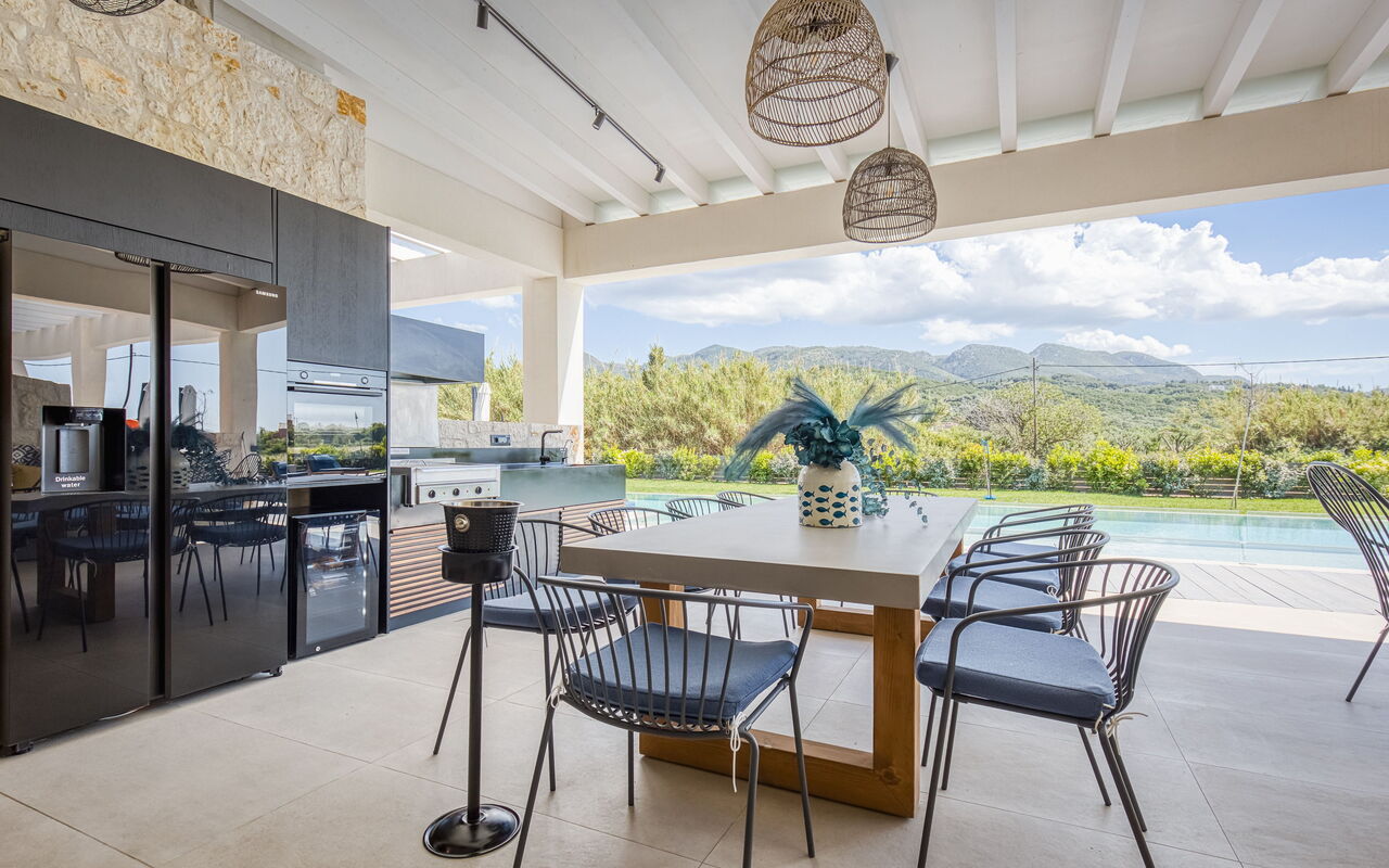 Villa Serenissima: Außen, Balkon / Terrasse / Patio, Draussen, Schwimmbad